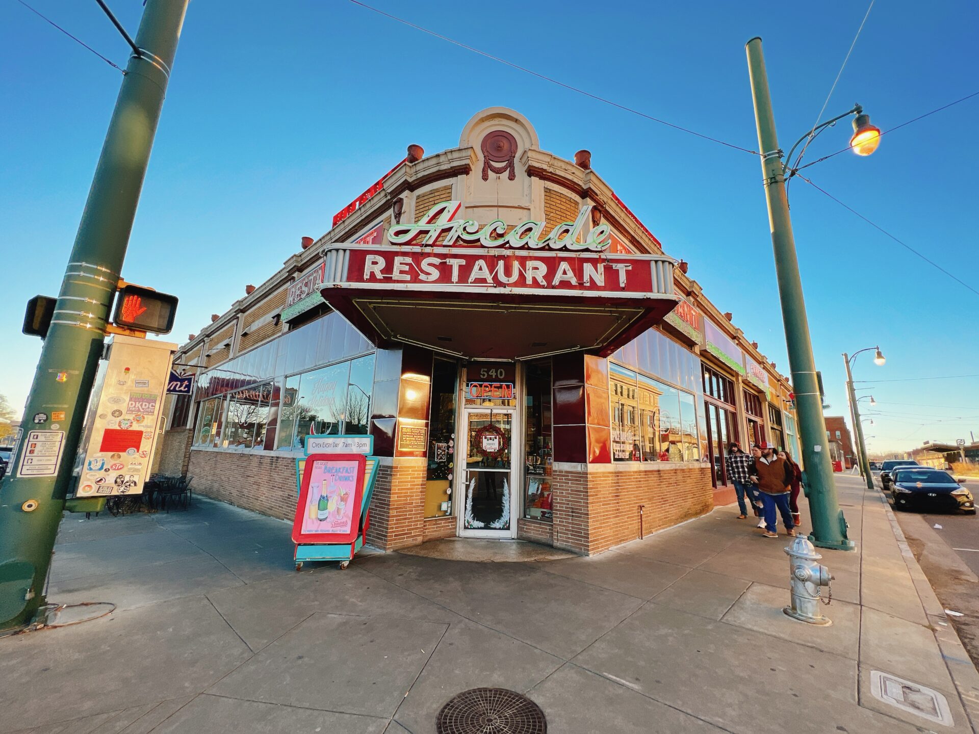 アメリカンな朝食】100年以上続く老舗ダイナーThe Arcade Restaurantで