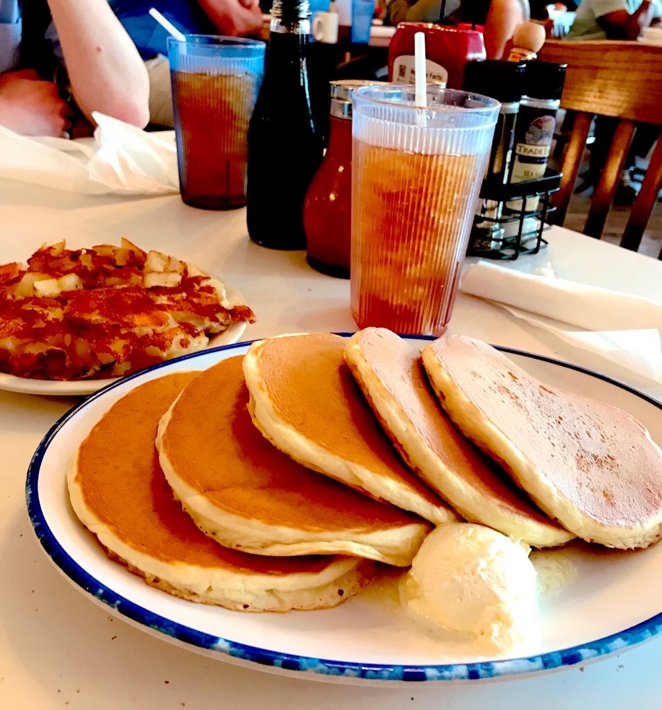 【The Pancake Pantry】次の日までふわふわ！ナシュビルのおしゃれストリートにあるパンケーキのお店 ぴんくのねずみの森