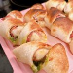 【旅先でのご飯難民に備えて】ベーコンエピと海苔パリパリおにぎりを準備