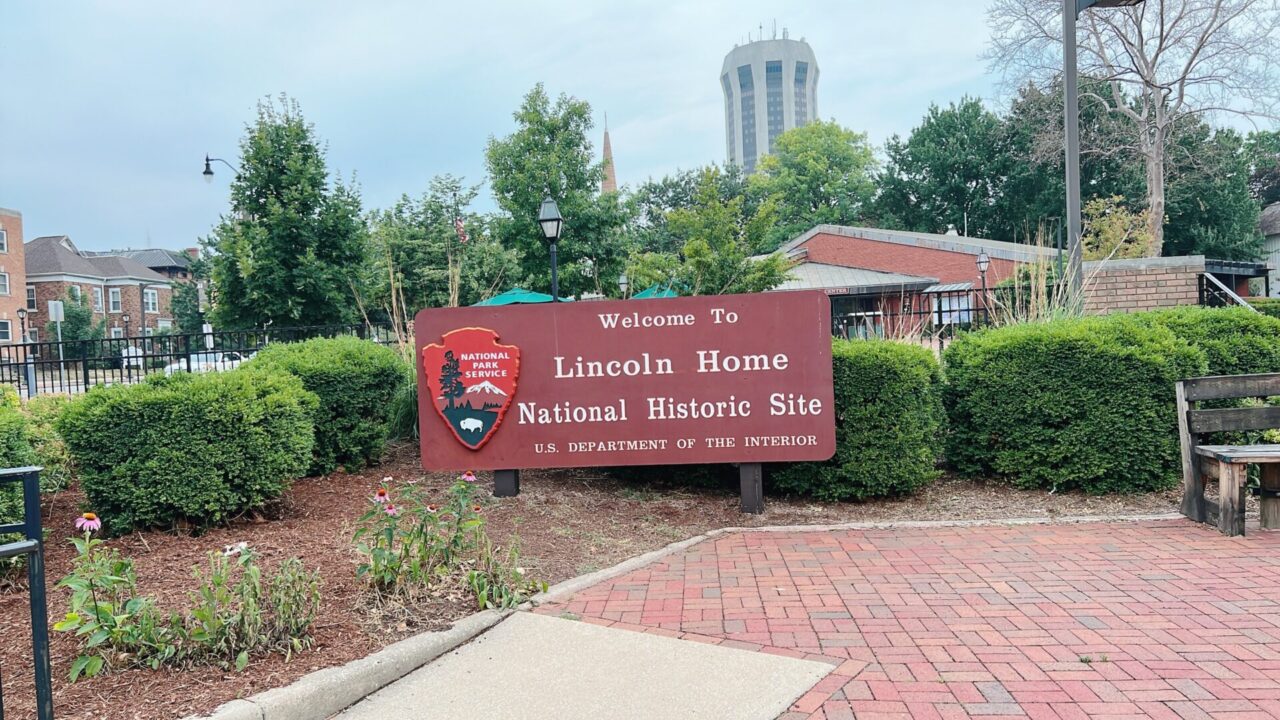 【リンカーンの家の無料見学ツアー】アメリカ大統領就任前に住んでいた家☆国立史跡ミュージアム@イリノイ州スプリングフィールド ぴんくのねずみの森