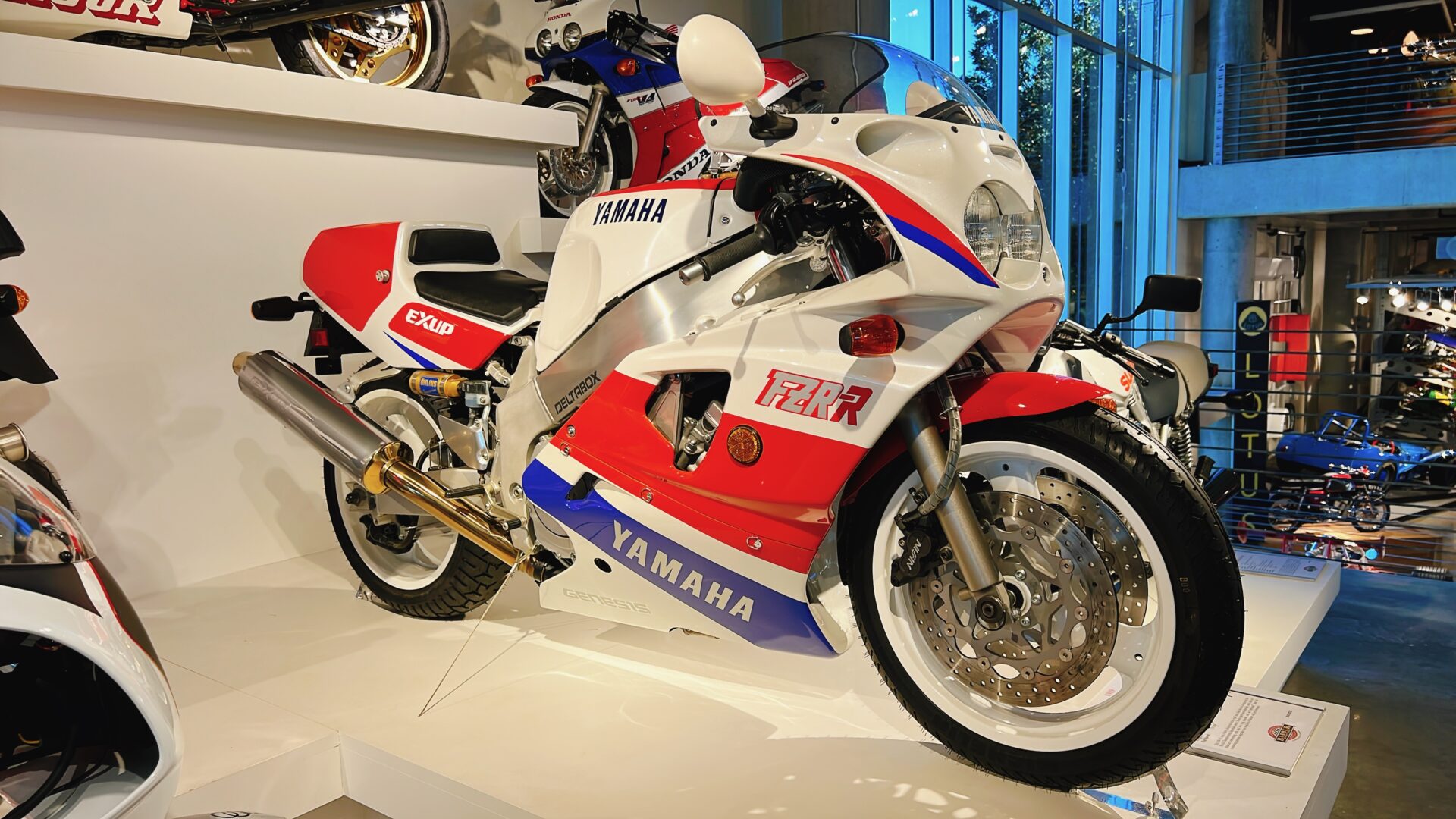 Barber Vintage Motorsports Museum】サーキット併設☆世界最大