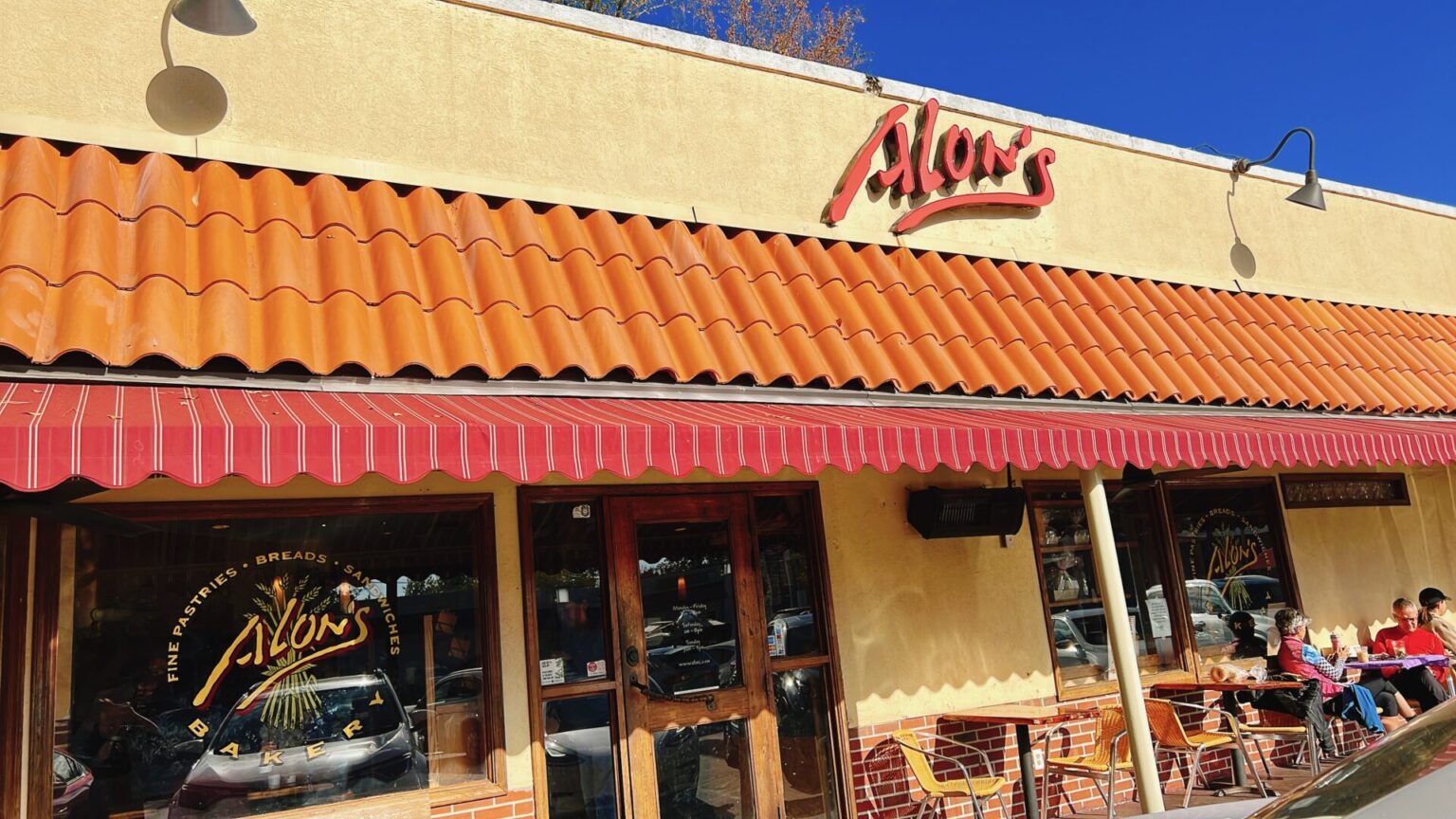 【Alon's Bakery & Market】アップルパイが美味しいベーカリー☆アトランタ ぴんくのねずみの森